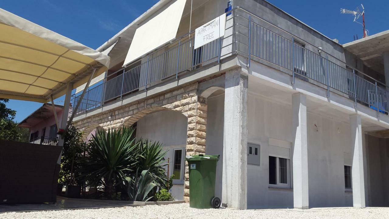 Apartmani Lamani Bibinje Exterior photo